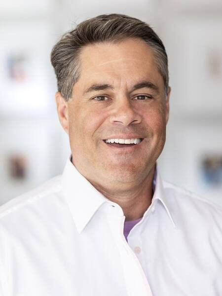 John Sileo | Cybersecurity Expert & Hall of Fame Keynote Speaker | Lost his multimillion-dollar business to cybercrime; Live-hacks audience members; CEO & President, The Sileo Group; Inducted into the National Speakers Hall of Fame; Certified Helicopter Parent