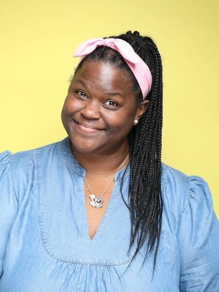 Leslie Rob | Women’s Ministry Speaker + Christian Comedian + Bible Teacher