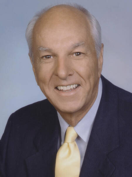 Hal Wingo | Former Senior Editor of LIFE Magazine and Co-founder of PEOPLE Magazine