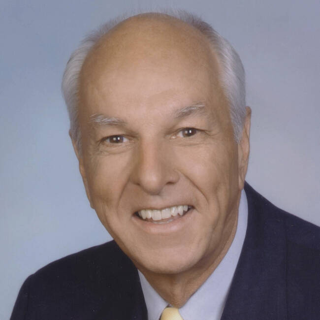 Premiere Speakers Bureau, Hal Wingo
