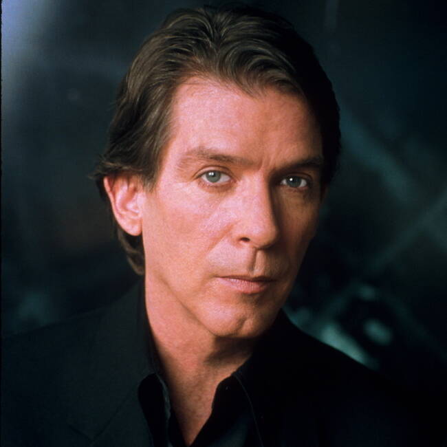 Premiere Speakers Bureau, Kurt Loder