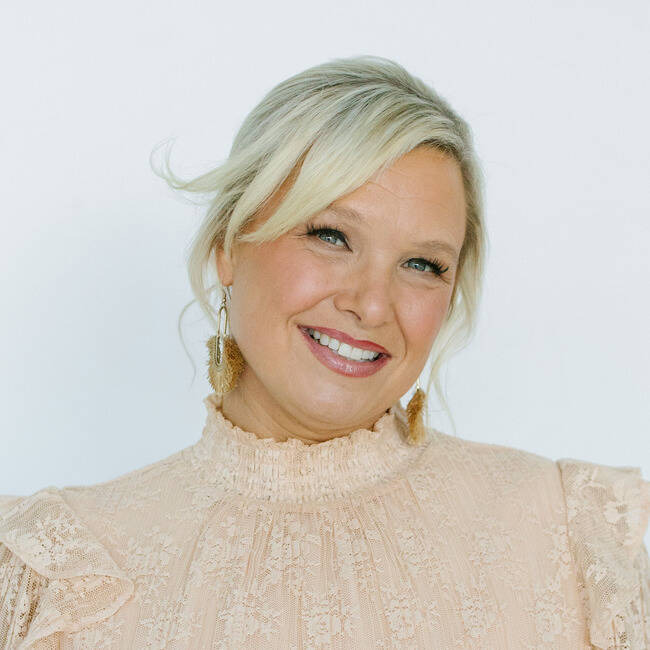 Premiere Speakers Bureau, Willow Weston