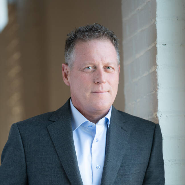 Premiere Speakers Bureau, Damian Mason