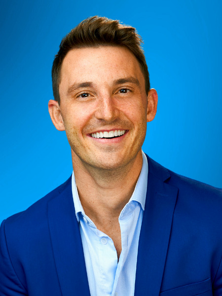 Premiere Speakers Bureau, Alex Weber