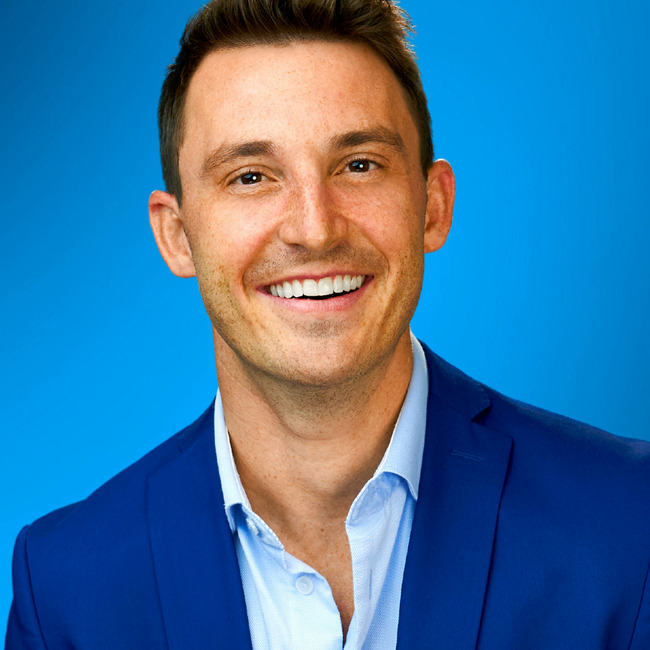 Premiere Speakers Bureau, Alex Weber