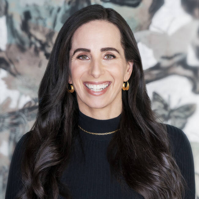 Juliet Funt: High Energy Global Speaker, Advisor to the Fortune 500 on Surviving the age of Never Enough
