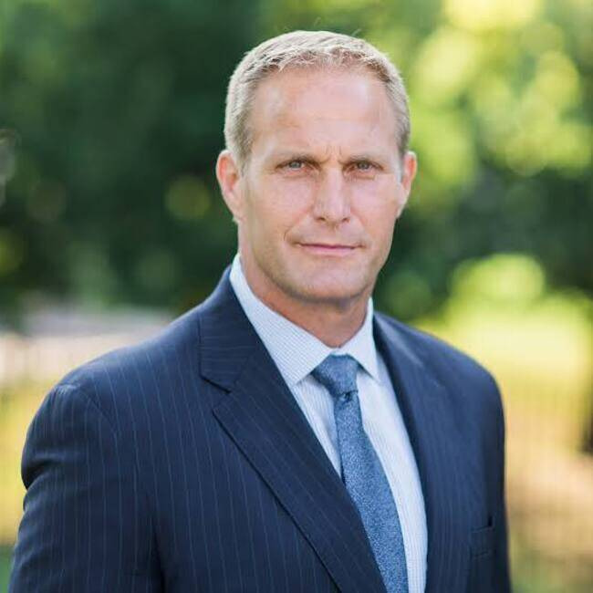 Premiere Speakers Bureau, Chad Hennings