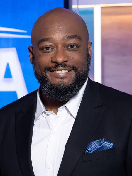 Mike Tomlin | Iconic NFL Coach, Super Bowl Champion, Studio Analyst for NBC Sports' "Football Night in America"