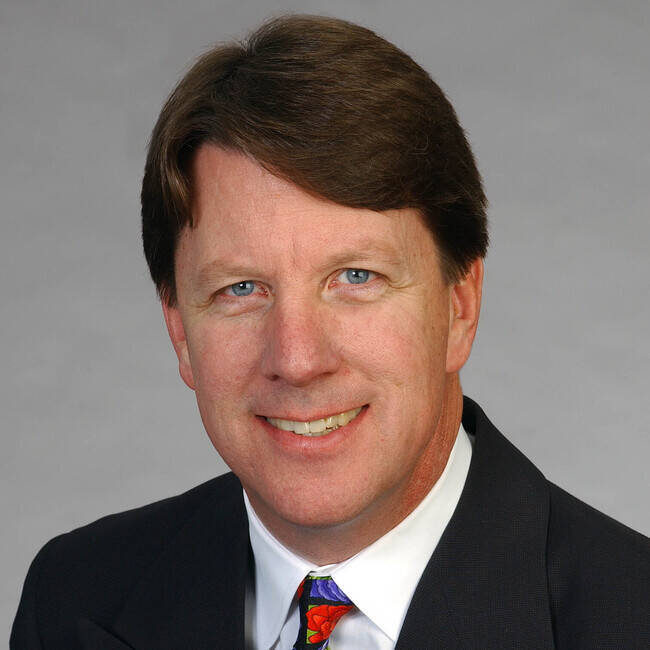 Premiere Speakers Bureau, Stephen Smith