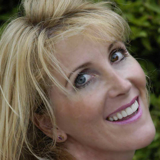 Premiere Speakers Bureau, Shelley Sykes
